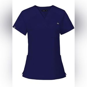 NWOT NiaaHinn Scrub Top